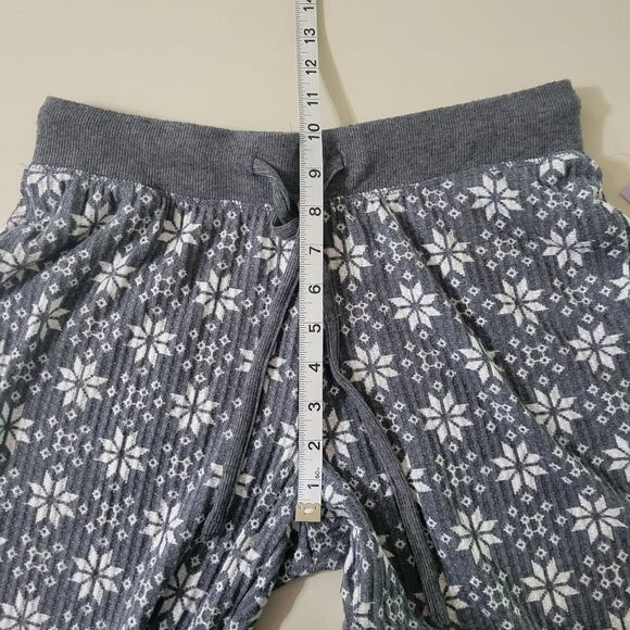 Joyspun Women's Charcoal Gray Snowflake Joggers - Picture 8 of 14